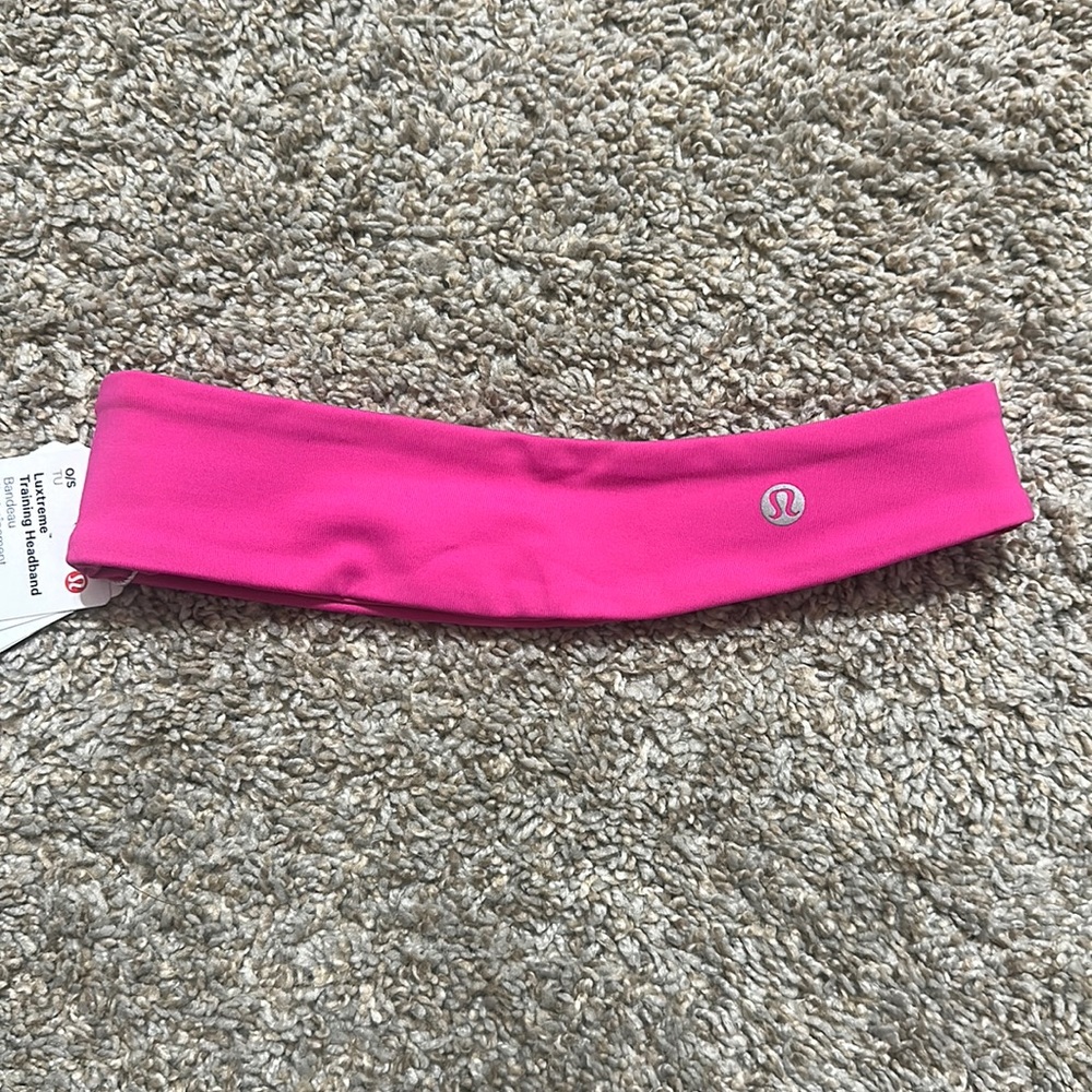 Lululemon Luxtreme Training Headband in Sonic Pink